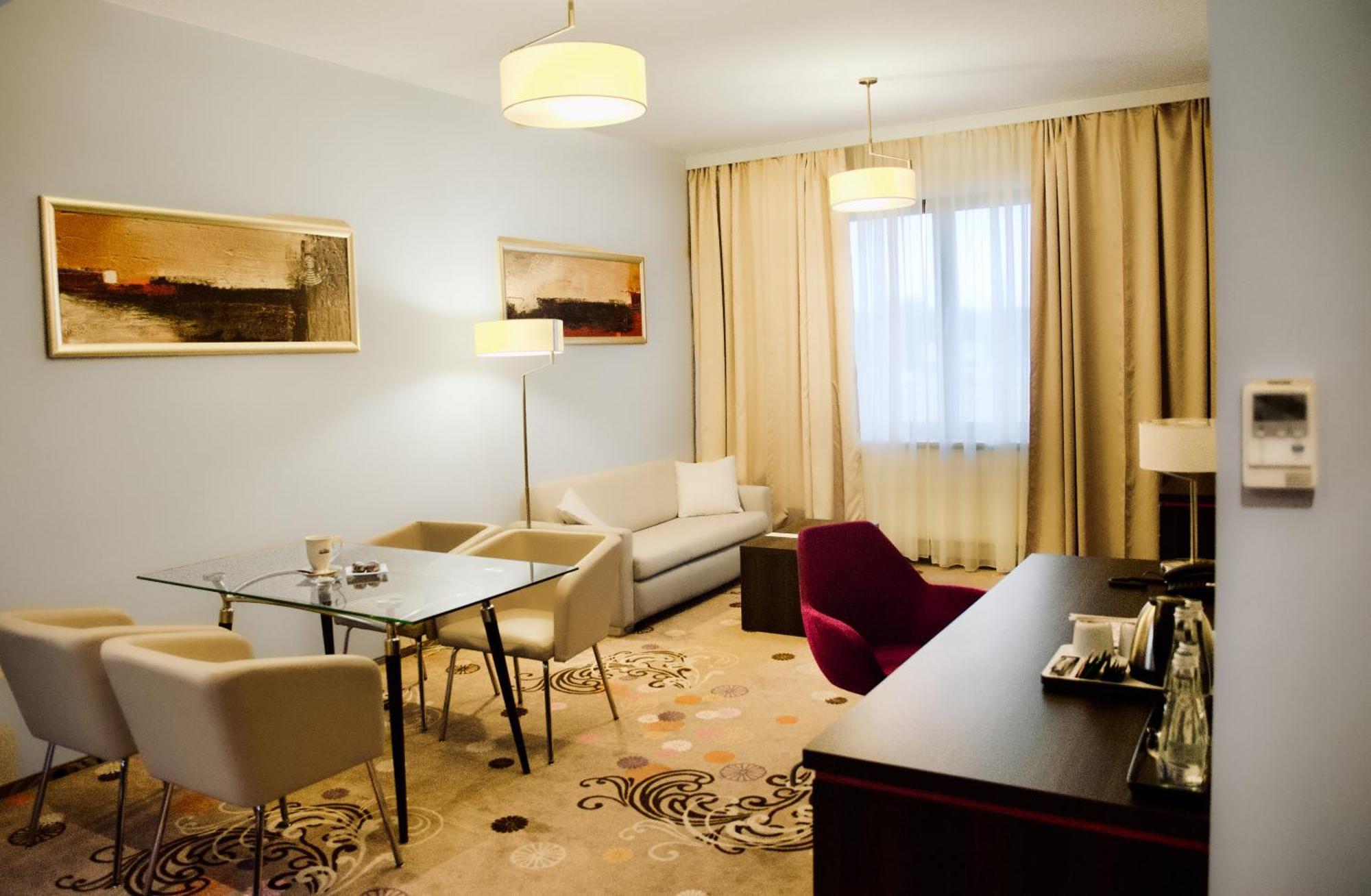 Hotel Szafran Czeladz Bilik gambar