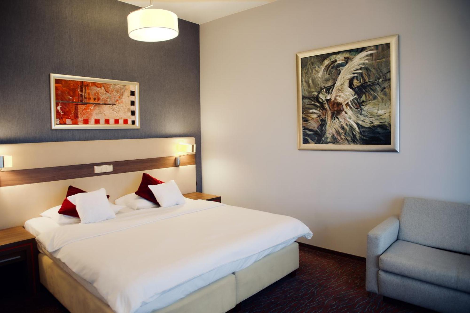 Hotel Szafran Czeladz Luaran gambar