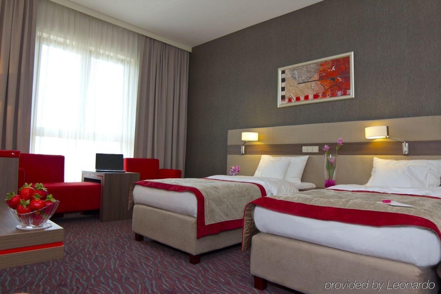 Hotel Szafran Czeladz Bilik gambar